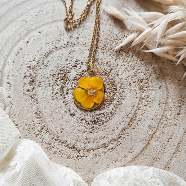 Pendentif goutte Bouton d'or